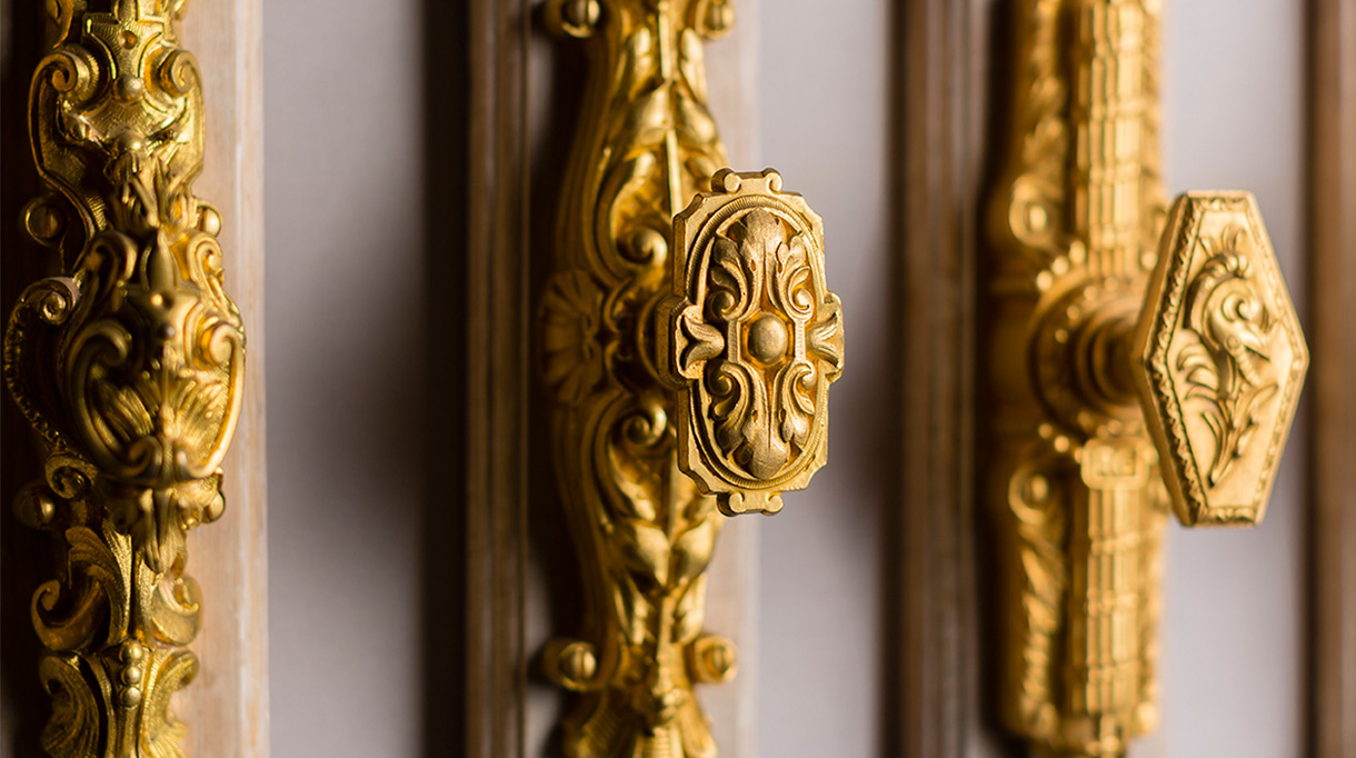 remy garnier signatures singulieres magazine bronze cremone bolts french know how french art craftsman
