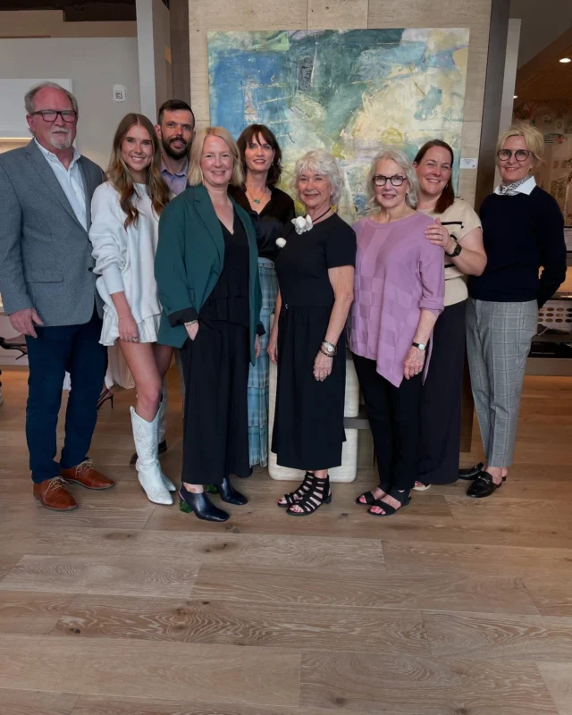 Alexander Marchant recently teamed up with Luxiere Magazine and Howell Gallery in Oklahoma City for “Home Is Where the Art Is” — a collaborative event that showcased the work of featured artist Nancy Junkin and raised more than $4,000 for the breast cancer charity Metavivor. Sincere thanks to all who joined us in our OKC showroom and helped bring this event to life!

Image 1 (from left to right): Alexander Marchant OKC showroom manager Garvin Boyd, showroom coordinator Emoree Ardrey, lead project manager Daniel Gill, AM general manager Rene Pettyjohn, AM founder and president Susan Alexander, featured artist Nancy Junkin, Howell Gallery owner Linda Howell, gallery director Laura Howell Tirrell, and Luxiere Magazine editor-in-chief/publisher Stacy Johnson.

📷 @ashley.sunderland 

#alexandermarchant @luxieremagazine #luxieremagazine #luxiere @howellgallery #howellgallery #nancyjunkin #metavivor #fundraiser #benefit #cancercharity #showroom #artopening #partypics #oklahomacity #oklahoma #okc #interiors #interiordesign #interiordesigner #okcinteriordesign #architecturalhardware #cabinethardware #bespokehardware #decorativehardware #luxurybathroomfixtures #bathroomdesign #kitchendesign #inspiringspaces #designinspiration #designinspo #interiorinspo