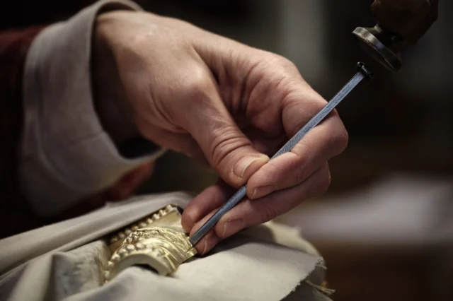 At the heart of European design is a legacy of craftsmanship that spans centuries. Hand-finishing, metal casting and precision engineering continue to evolve, merging tradition with innovation.

This continuity creates hardware and fixtures that are designed to last for decades, while upholding a refined sense of taste and timeless aesthetics.

In our latest story, we explore European manufacturing across Italy, France, the UK and Scandinavia. Read more at the link in bio.

#alexandermarchant #europeandesign #luxuryhardware #interiordesign #architecturalhardware