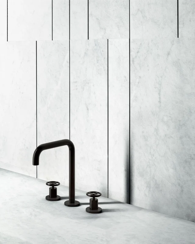 Fontane Bianche draws inspiration from the timeless relationship between circle and square, transforming archetypal forms into a refined contemporary collection.

Rich materials, pure geometry, and a name inspired by the white-sand shores of Sicily come together in a design that is both sculptural and functional.

#fantini #luxurybath #italiandesign @fantini_official