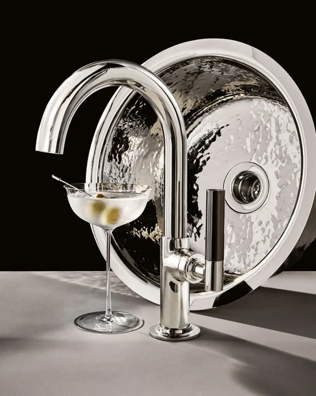 Elevate your entertaining with @Waterworks bar faucets and sinks. Thoughtfully crafted to balance form, material, and proportion, each piece brings timeless style and modern functionality to your bar while enhancing the beauty of your space.

#interiordesign #bardesign #waterworks